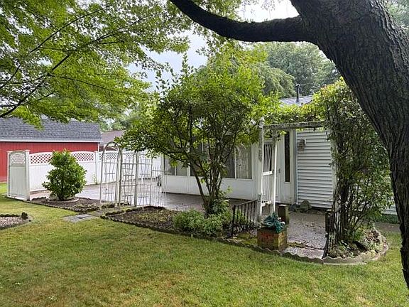 5th image of 17 N Eastmoor Dr