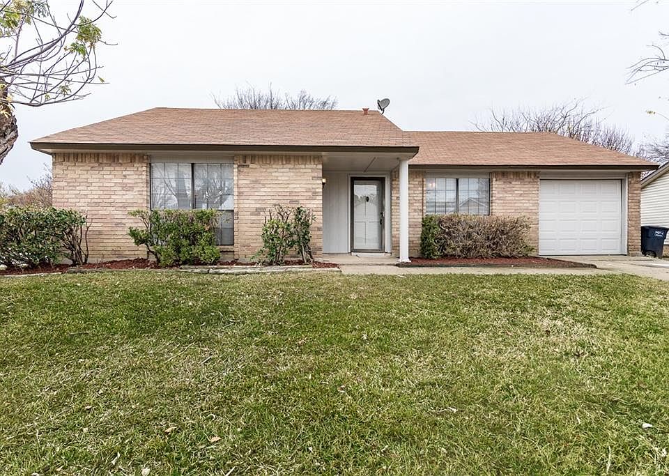 1st image of 2401 McAdoo Ln