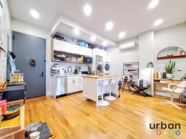 698 Flushing Avenue image 1 of 13