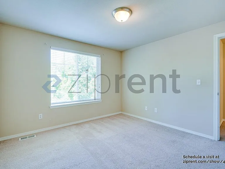 2344 Pleasanton Ct SE — Photo 21