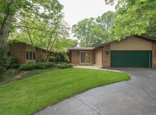 38570 N Shagbark Ln, Wadsworth, IL