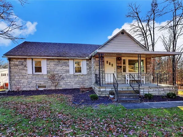 859 Phillips St, Stroudsburg, PA 18360
