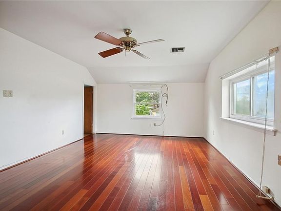 4th image of 3039 Hudson Pl