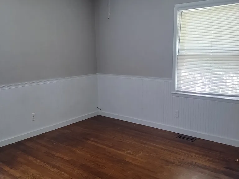 183 Saint William Dr — Photo 9