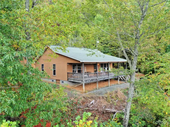 343 Drowsy Trl, Cullowhee, NC 28779