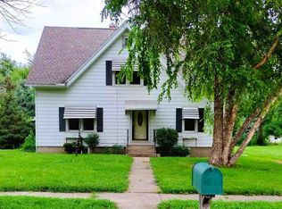 307 E Iowa St, Elmore, MN 56027