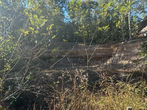 16088 Deer Park Dr, Dumfries, VA 22025