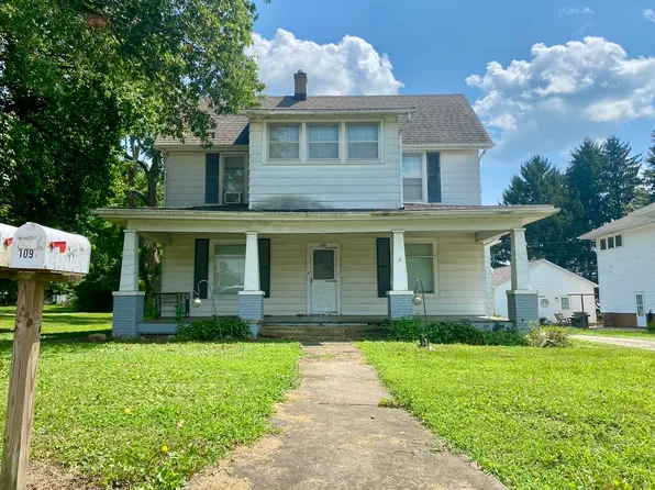 109 W Madison St, Philo, IL 61864