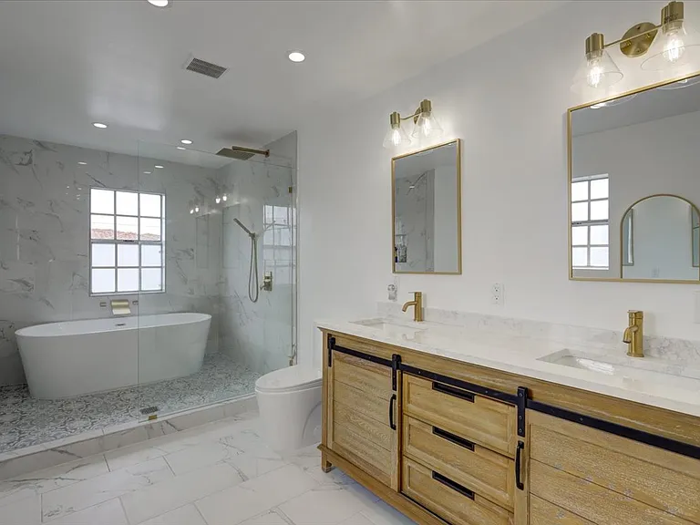 2402 Carnegie Ln #A — Photo 30