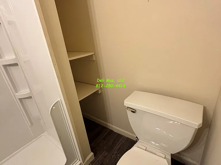 306 E Louisiana St — Photo 15