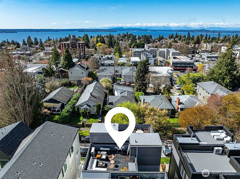 2nd image of 6320 41st Avenue SW #B