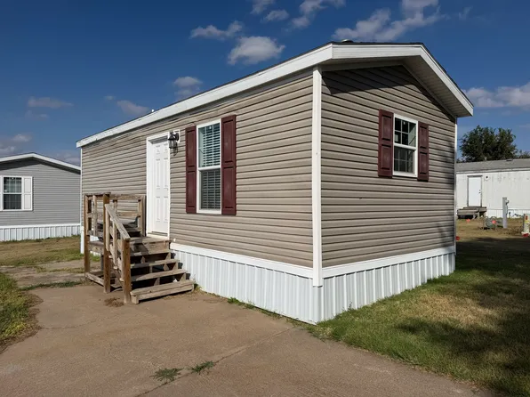 124 Safari Dr #124S, Hays, KS 67601