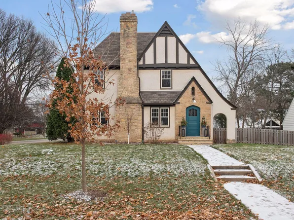 201 Ashley Rd, Hopkins, MN 55343