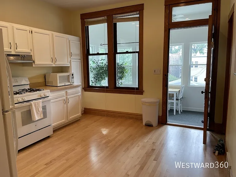 2714 N Albany Ave #2 — Photo 8