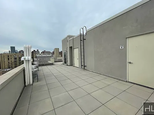 Rented by Highline Residential | media 67