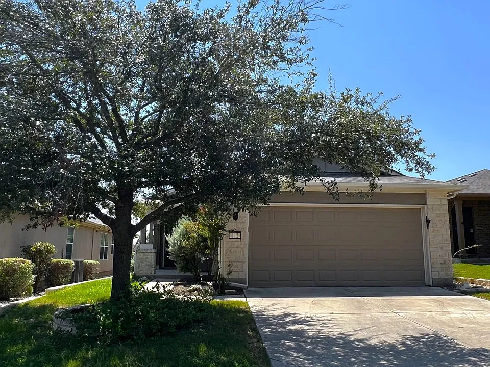 112 Eisenhower Ct
