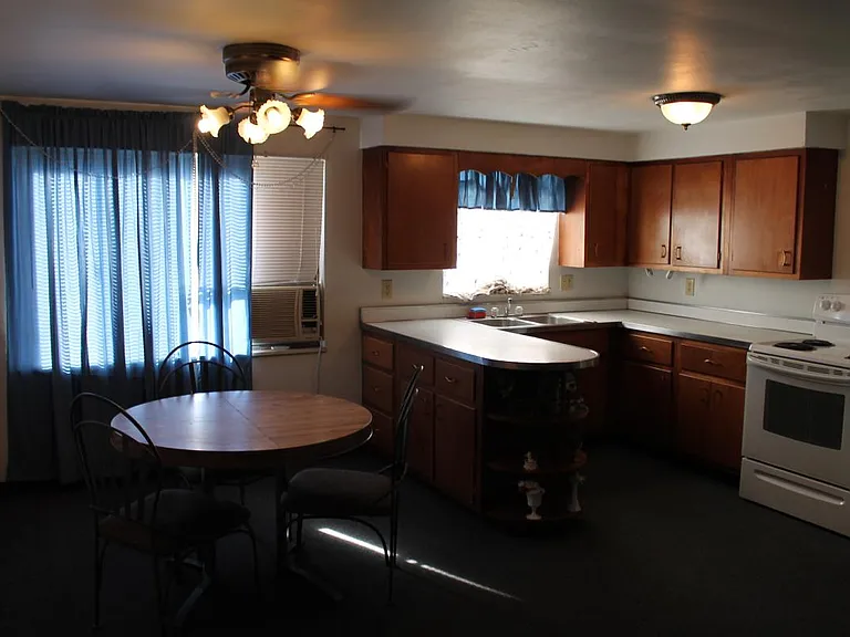 4114 Brooke St #2 — Photo 6