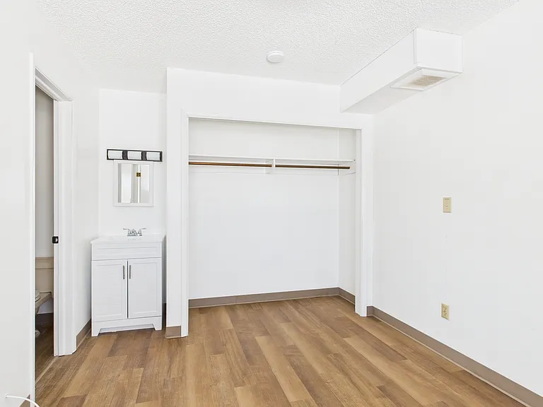 401 Slater St #6 — Photo 5