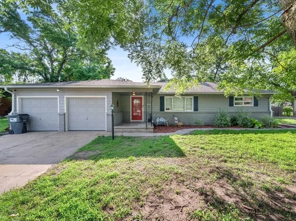 2320 N Hyacinth Ln, Wichita, KS 67204