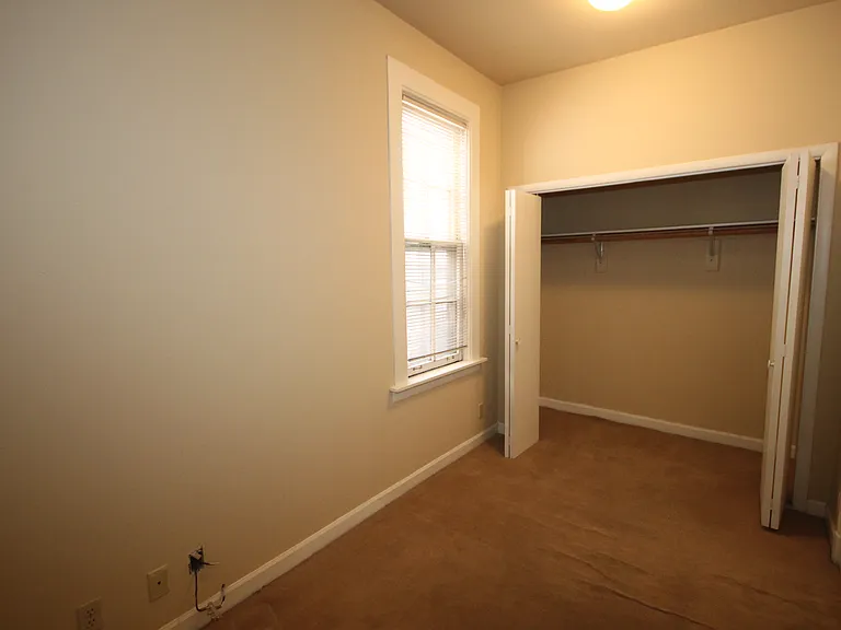 3338 N Kenmore Ave #3 — Photo 12