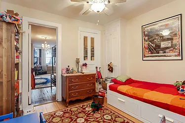 Rented by AAU Real Estate Advisors