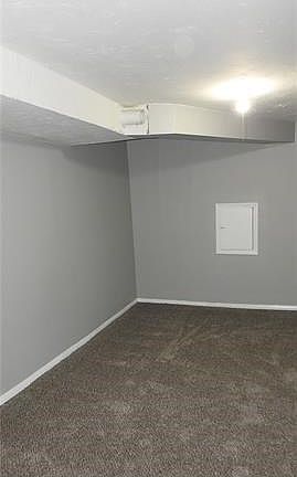 4th image of 4529 Lawn Ave