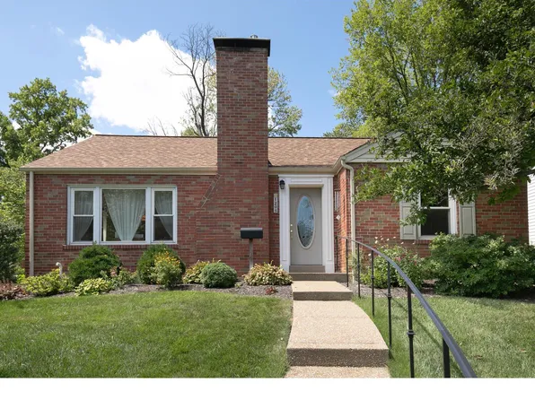 1205 Nancy Jo Pl, Saint Louis, MO 63122