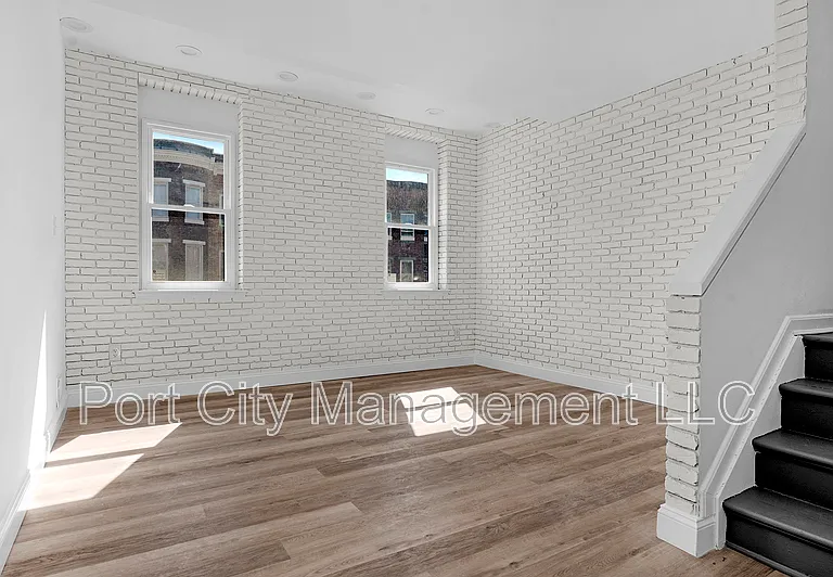 312 E 22nd St — Photo 6
