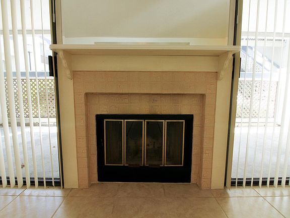 Wood fireplace