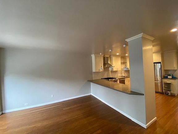 3rd image of 573 Chenery St