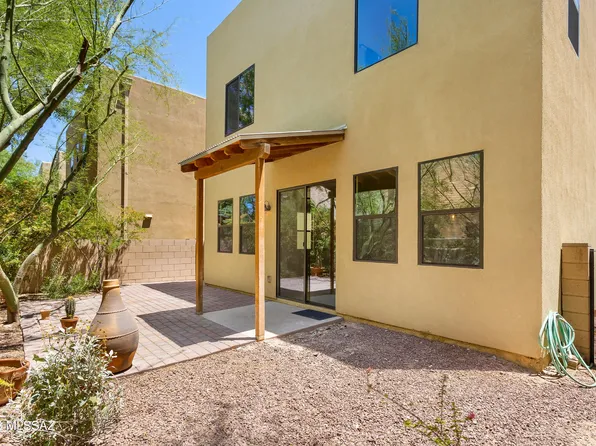 2919 E Canyon Bend St, Tucson, AZ 85716