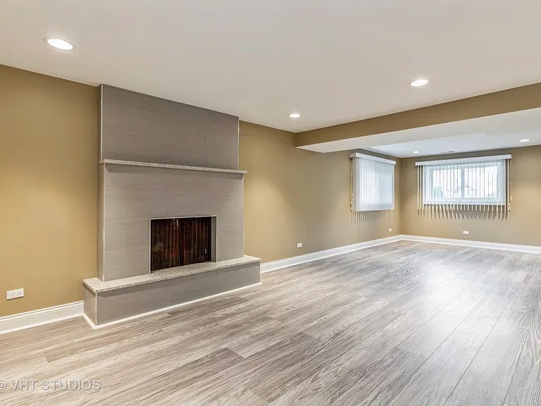 1415 E Fleming Dr S — Photo 31