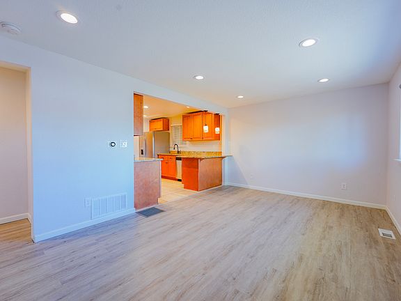 Living Room_06022022