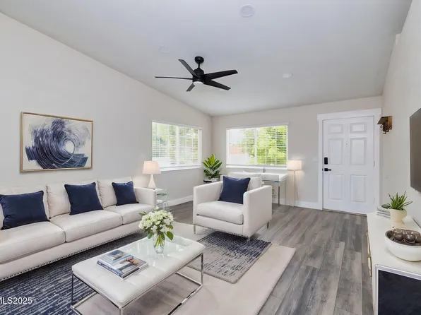 6436 Eskimo Dr, Sun Valley, NV 89433