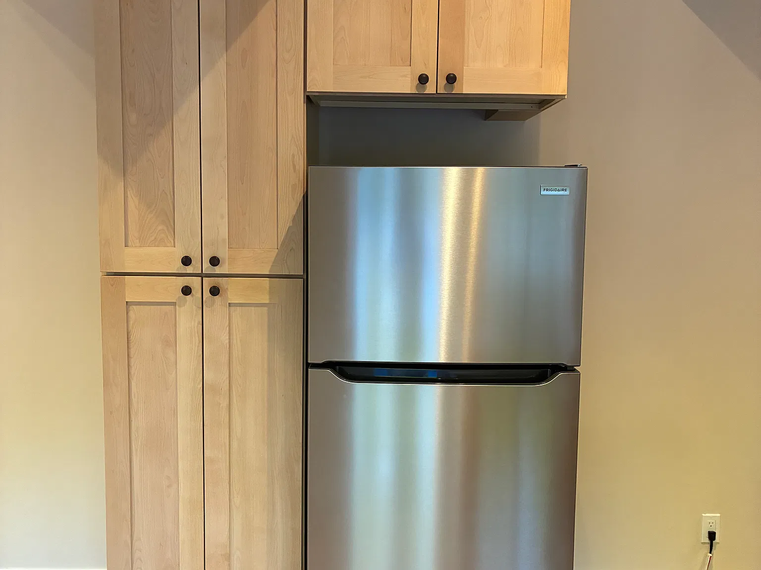 Studio, 230 sqft, $1,800 — Photo 3