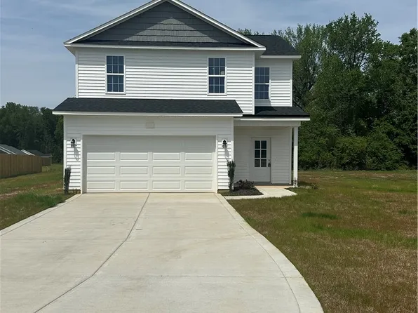 18 Chariot Cir, Lumber Bridge, NC 28357