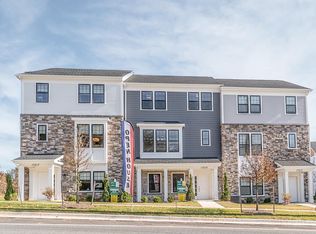 7031 Garrett Rd, Rockville, MD 20855