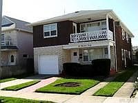2nd image of 640 E Beech St