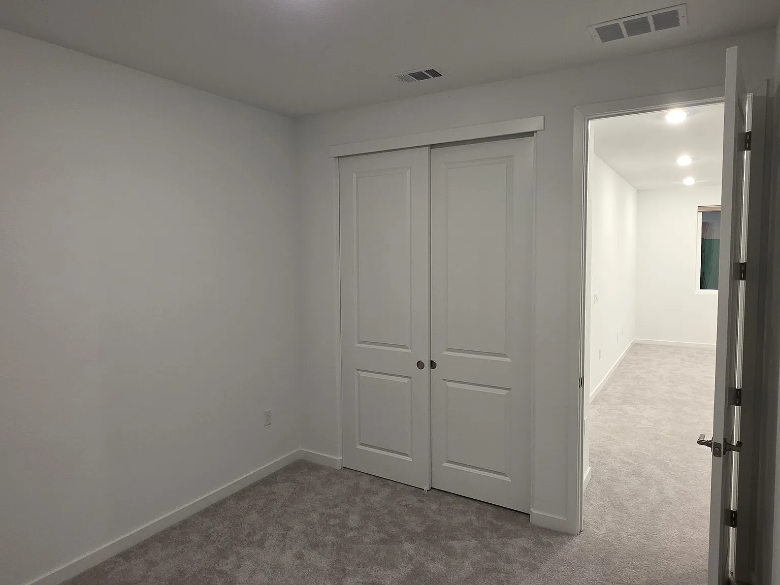 4 bed, 2495 sqft, $3,500 — Photo 3