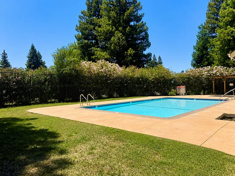 815 Praderia Cir — Photo 21