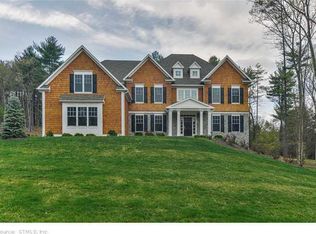 24 Bridgehampton Xing, Unionville, CT 06085