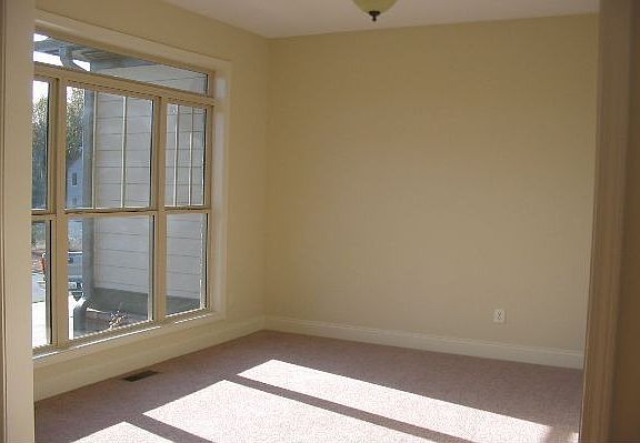 2nd image of 5328 Jones Reserve Walk