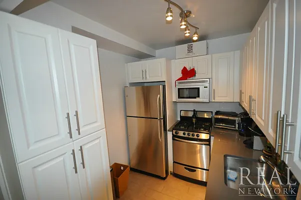 Rented by REAL New York | media 14