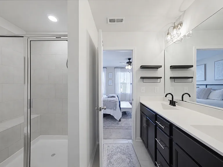 5933 Illuminate Ave — Photo 11