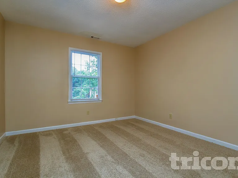 1202 Holly Hills Dr SW — Photo 20