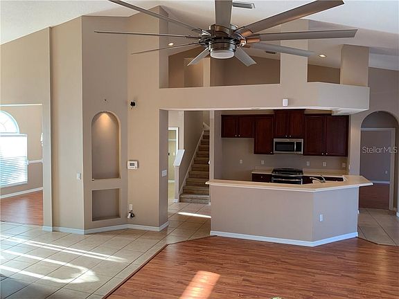 3rd image of 168 Crystal Oak Dr