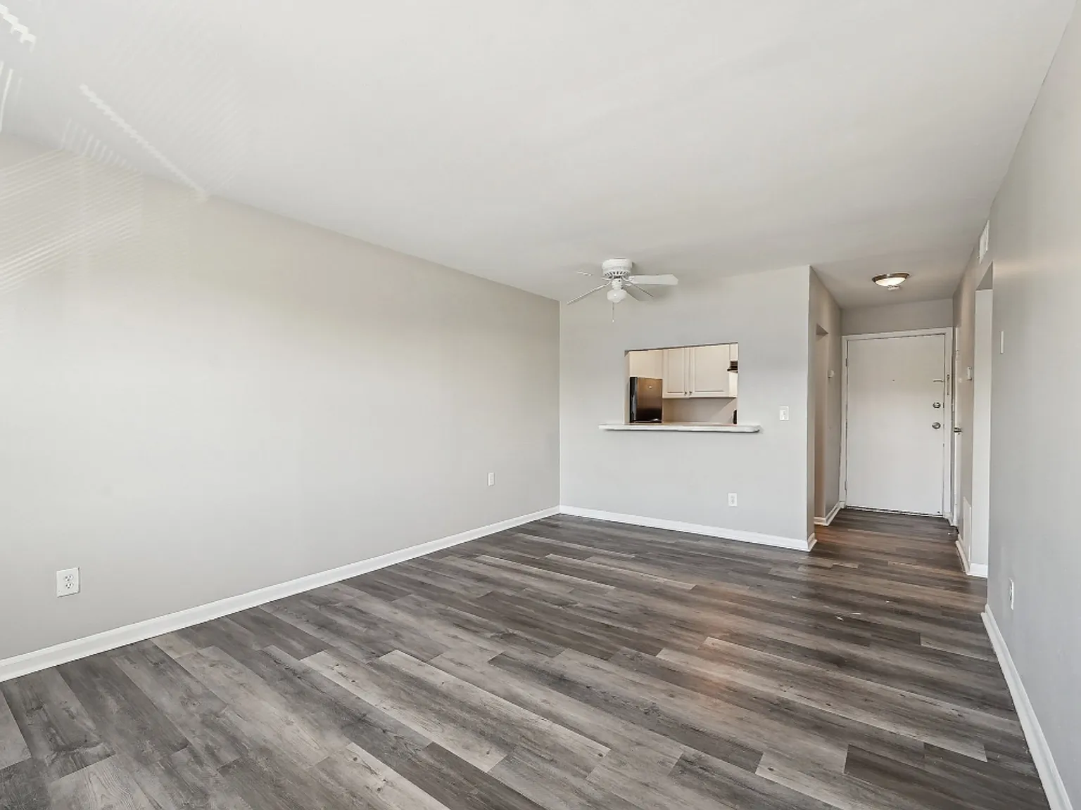 Flats on Tamarack — Photo 3
