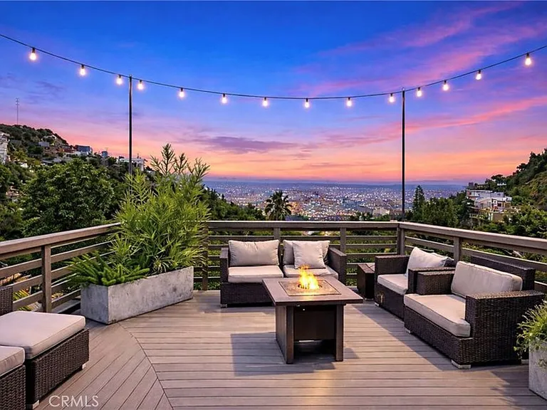 8835 Evanview Dr — Photo 2