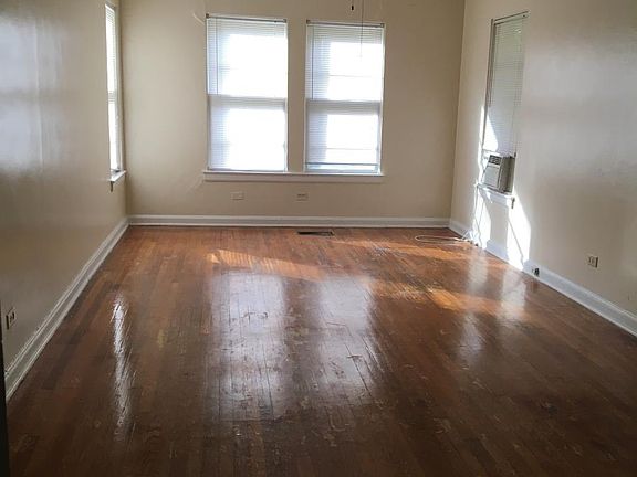 4th image of 146 Harrigan Ct APT 1