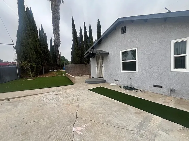 S Arizona Ave — Photo 2